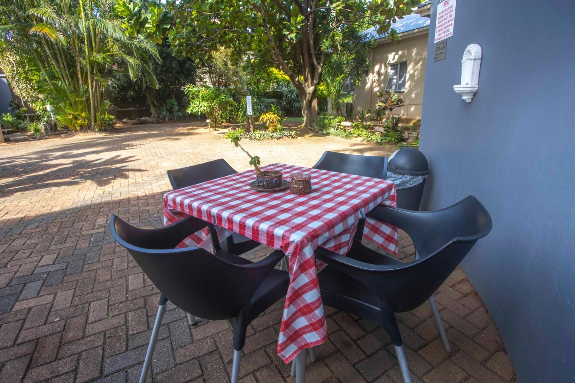23 Ambleside Holiday Retreat By The Sea Port Shepstone Bagian luar foto