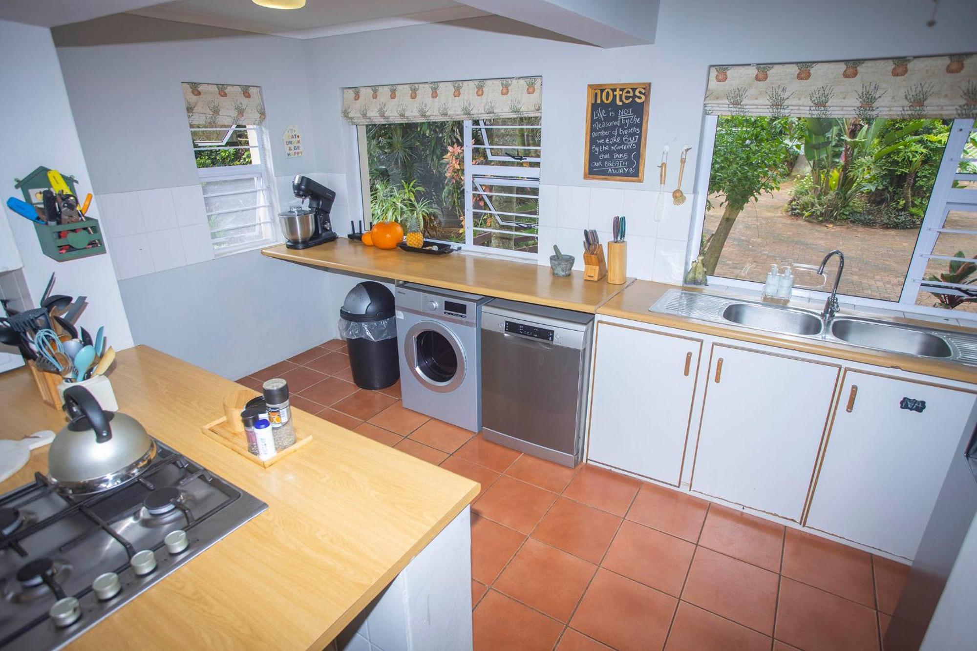 23 Ambleside Holiday Retreat By The Sea Port Shepstone Bagian luar foto